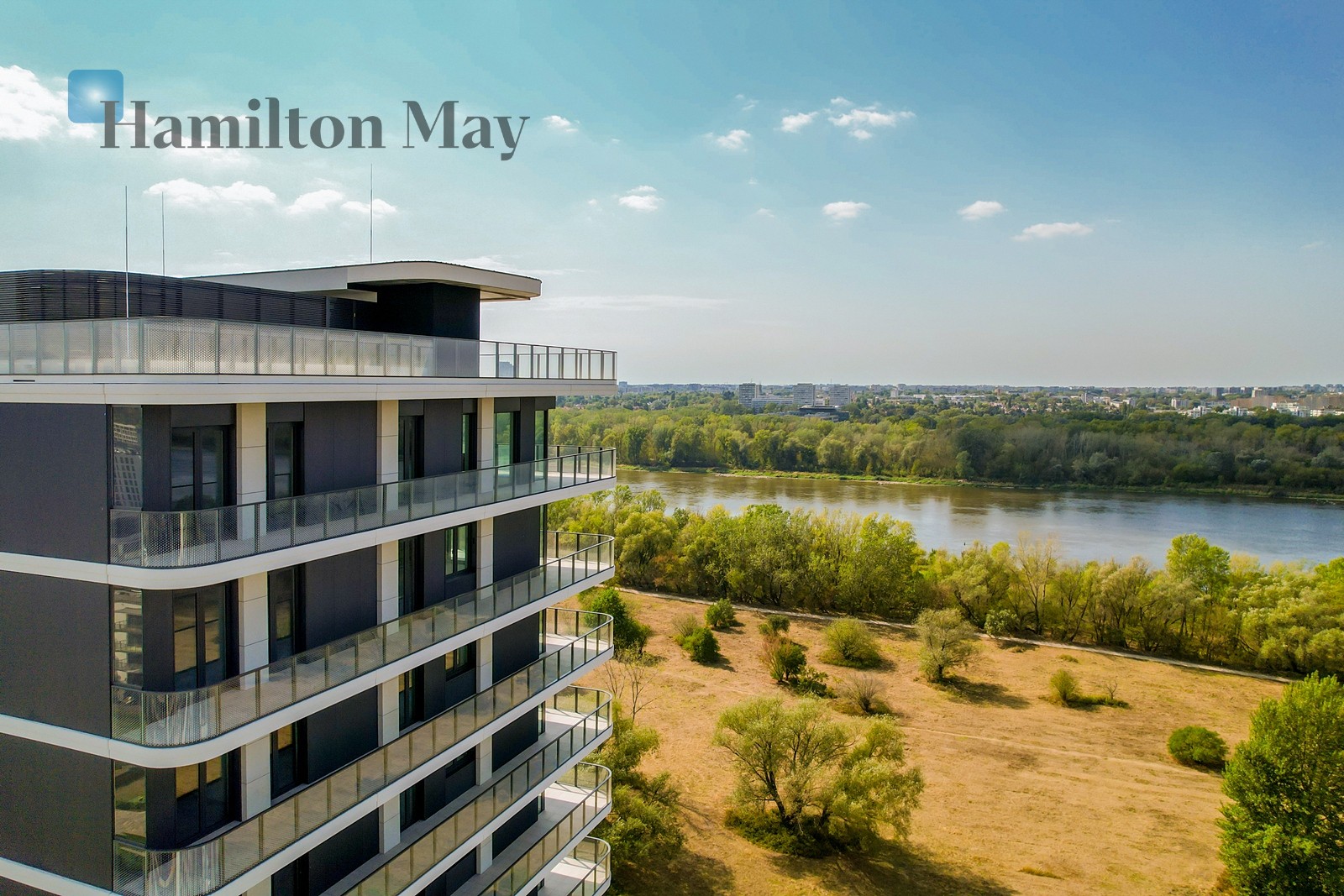 Bulwary Praskie: Modern Architecture and Proximity to Nature - slider