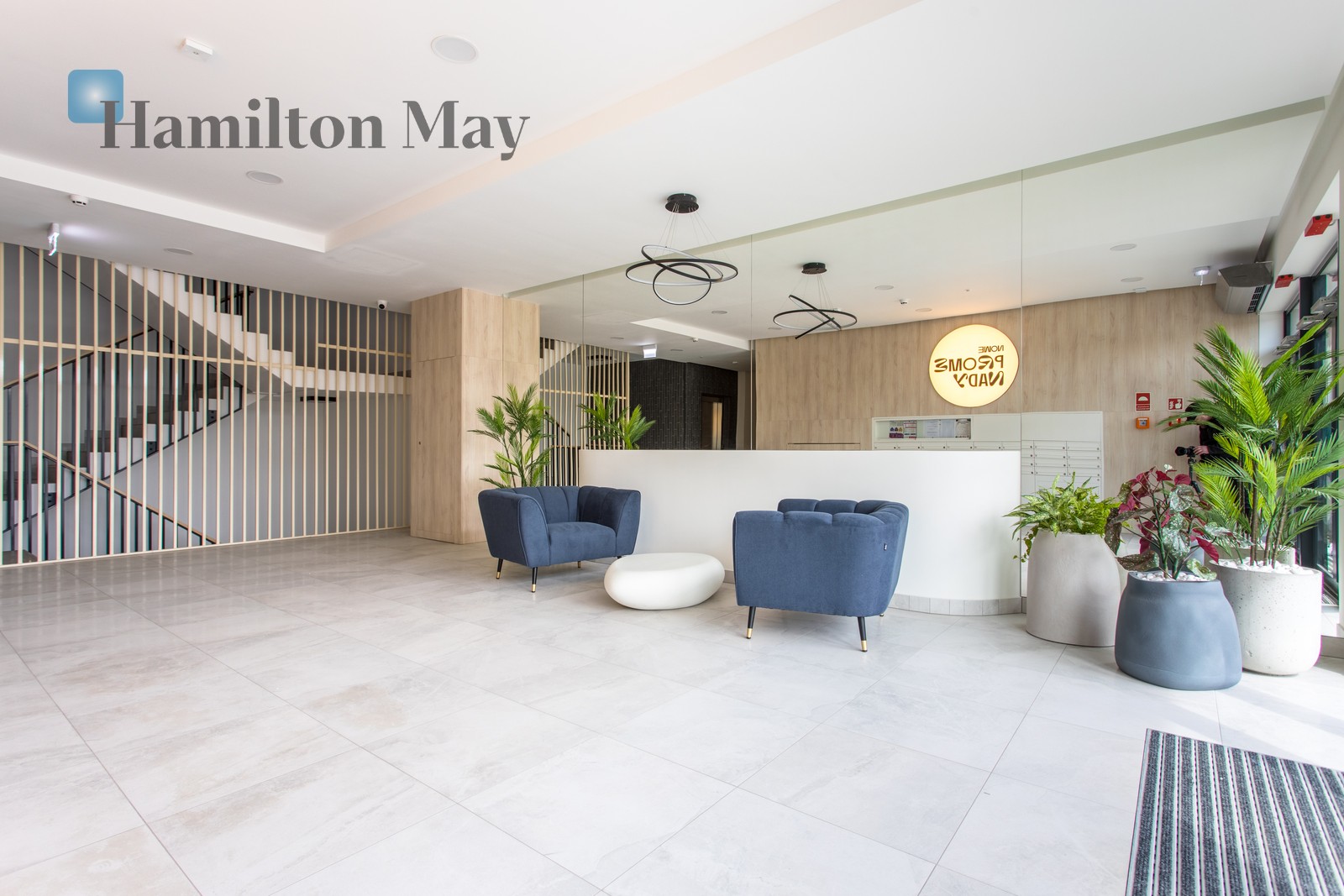 City: Wrocław Street: Czesława Miłosza Region: Psie Pole Subregion: Kleczków Level: 7 Status: construction Number of units: 389 - slider