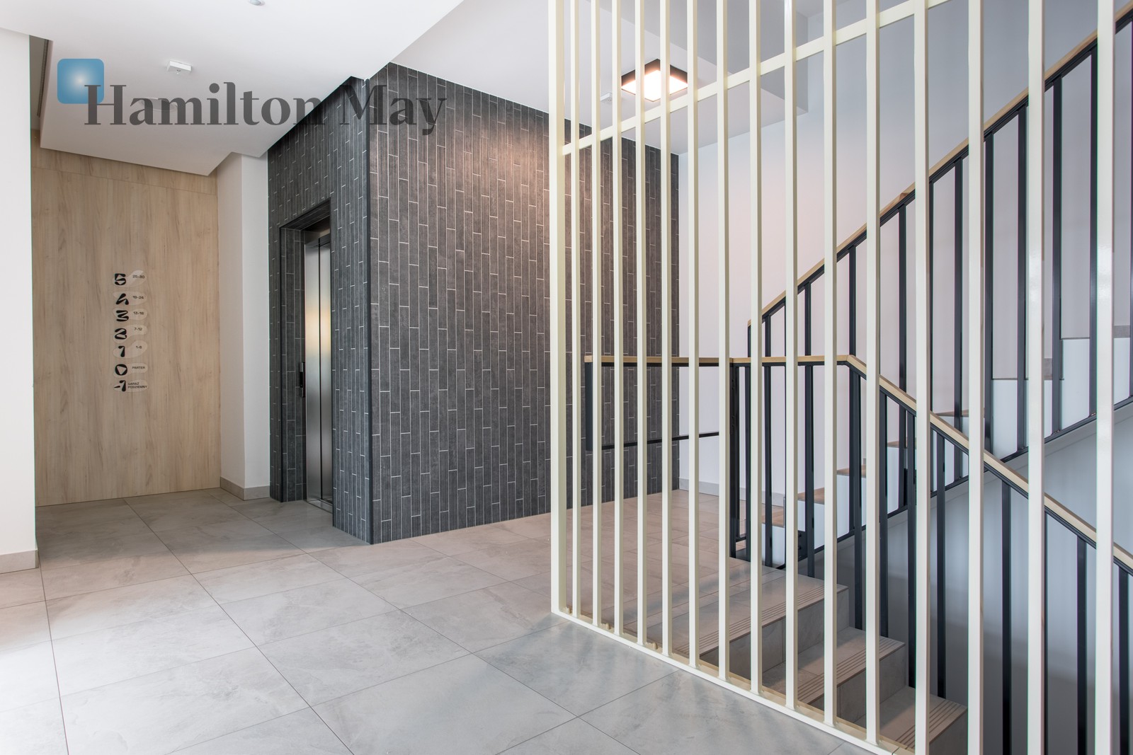 Region: Psie Pole Subregion: Kleczków Level: 7 Status: construction Number of units: 389 Price on application Rental price from: null - slider