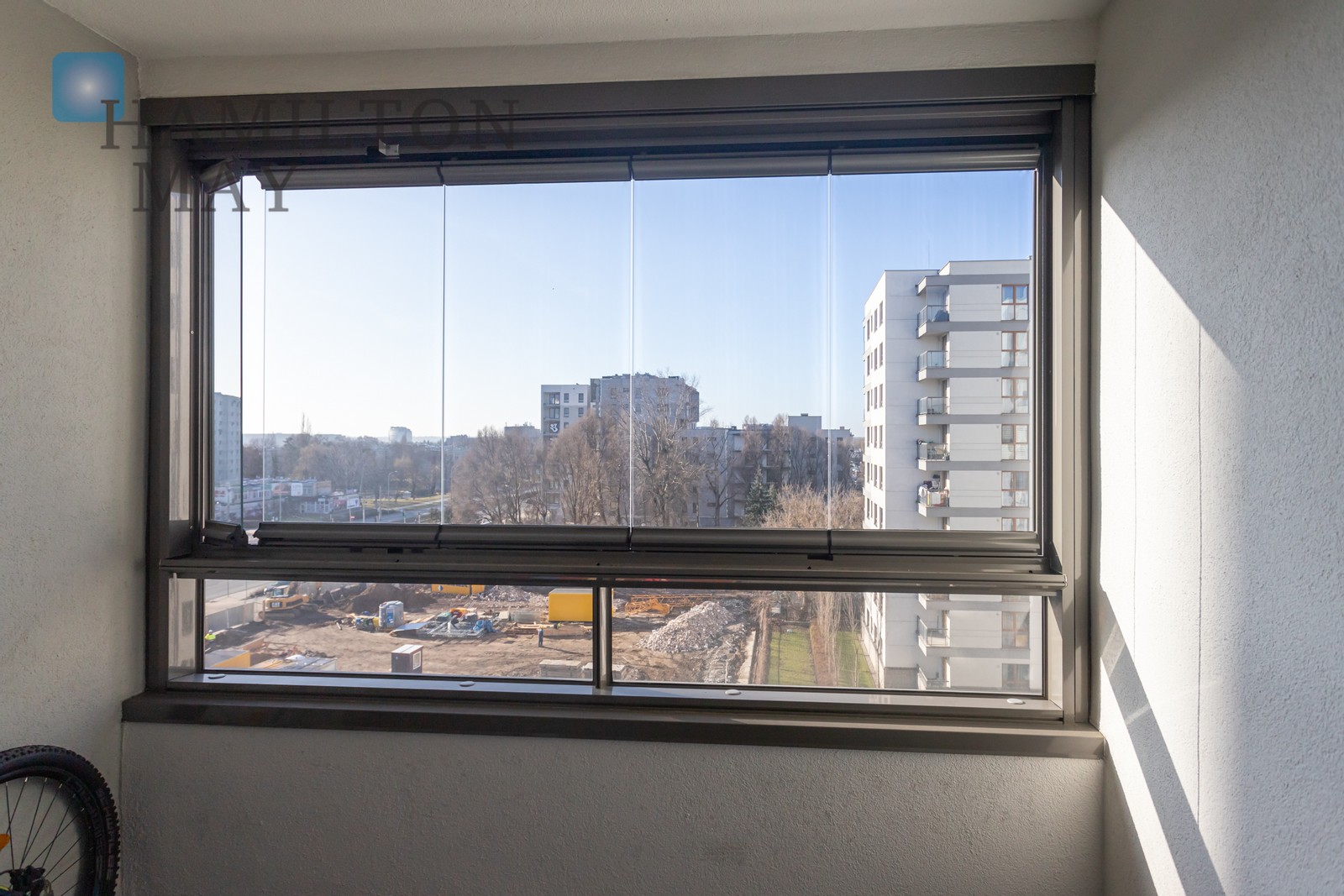 A three-room apartment with two large balconies at Osiedle Ogrody Ochota Warsaw for sale