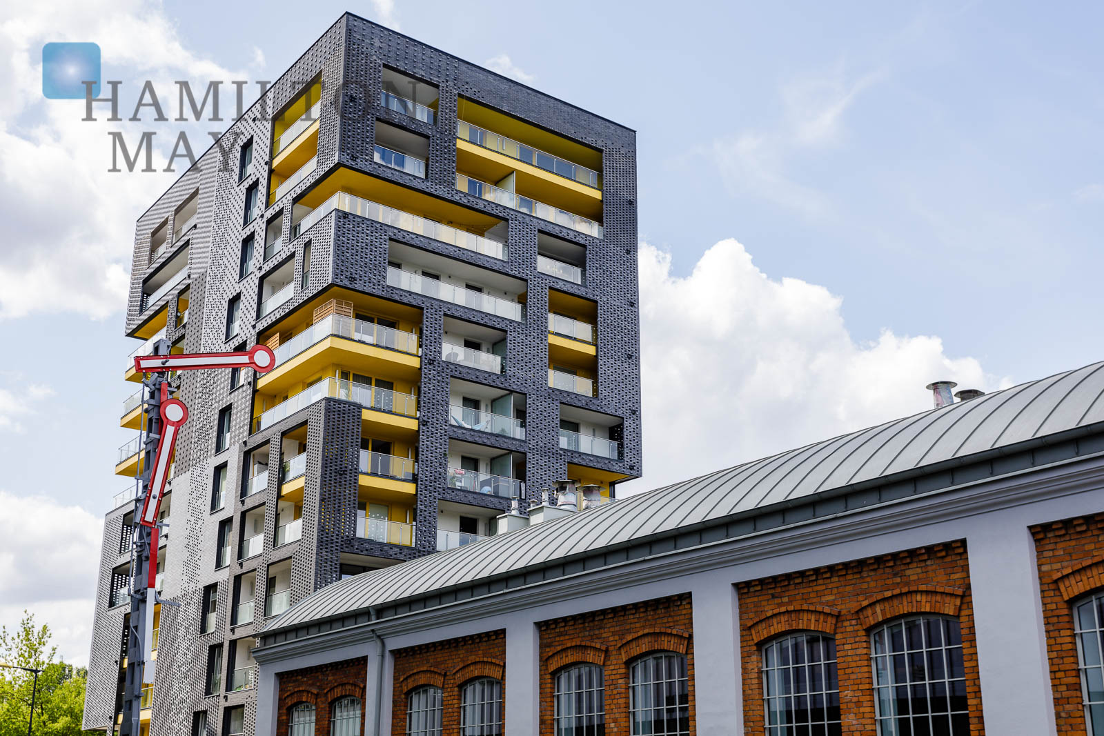 Subregion: Kamionek Distance to centre: 4.12 km Level: 10 Status: existing Number of units: 144 Sale price from: 255879PLN Avg. sales price/m2: 8000PLN Rental price from: nullPLN - slider