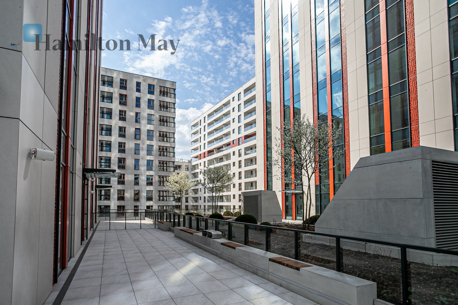 Towarowa Square – the Heart of a New, Sustainable Warsaw - slider