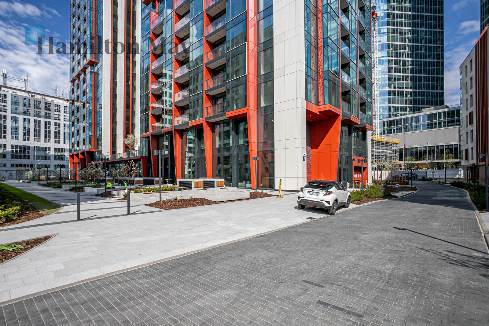 Towarowa Square – the Heart of a New, Sustainable Warsaw - slider