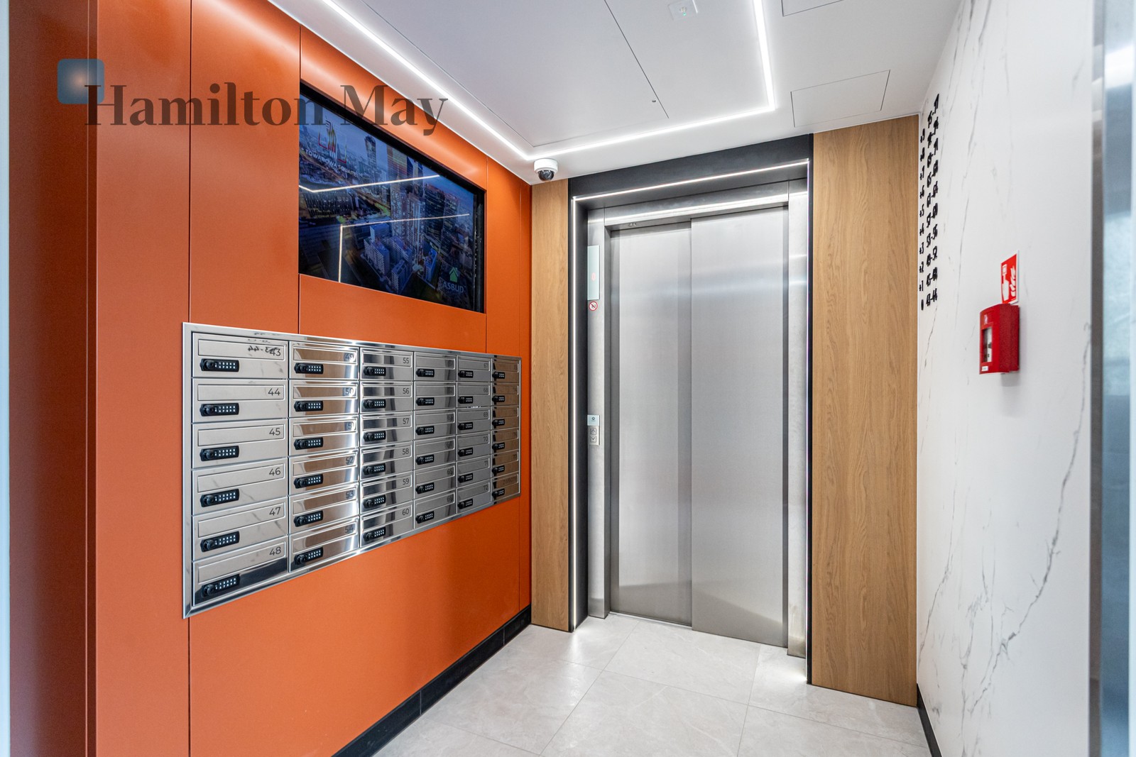 Towarowa Square – the Heart of a New, Sustainable Warsaw - slider