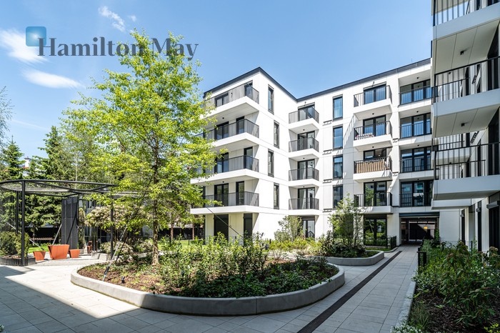City: Kraków Street: Mogilska Region: Prądnik Czerwony Distance to centre: 3.35 km Level: 7 Price: 3700 PLN Bedrooms: 1 Bathrooms: 1 Size: 43m2 - slider