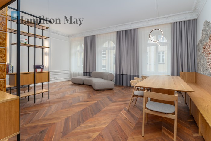 City: Kraków Street: Brzozowa Region: Stare Miasto Subregion: Kazimierz Distance to centre: 1 km Level: 2 Price: 4200 PLN Bedrooms: 0 Bathrooms: 1 Size: 62.88m2 Price/m2: 67 PLN - slider
