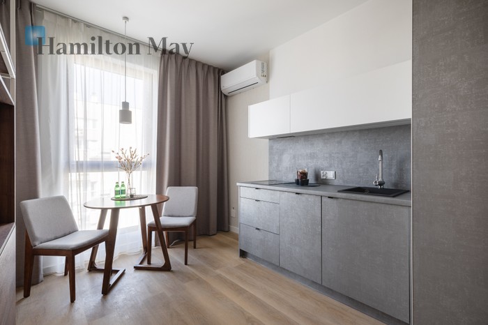 City: Kraków Street: Juliusza Lea Region: Krowodrza Distance to centre: 1.97 km Level: 5 Price: 2772 PLN Bedrooms: 0 Bathrooms: 1 Size: 32m2 Price/m2: 87 PLN - slider