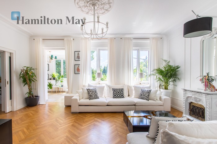 City: Wrocław Street: Racławicka Region: Krzyki Subregion: Borek Level: -9 Price: 5950000 PLN Bedrooms: 6 Bathrooms: 5 Plot size: 1085m2 Price/m2: 14875 PLN - slider