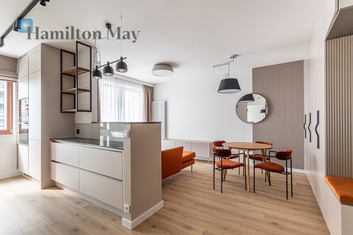 City: Warszawa Street: Burakowska Region: Wola Subregion: Powązki Distance to centre: 3.65 km Level: 2 Price: 4500 PLN Bedrooms: 1 Bathrooms: 1 Size: 45m2 Price/m2: 100 PLN - slider