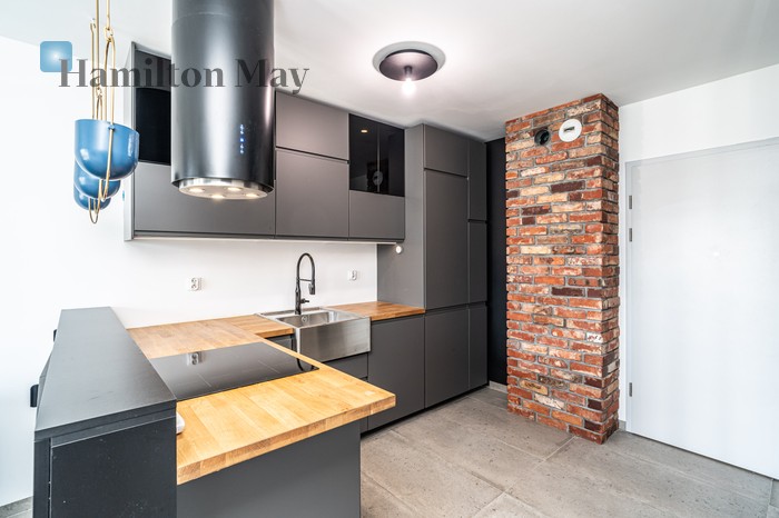 City: Kraków Street: Stawowa Region: Prądnik Biały Distance to centre: 5.36 km Level: 2 Price: 3300 PLN Bedrooms: 1 Bathrooms: 1 Size: 33m2 Price/m2: 100 PLN - slider