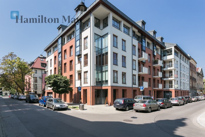 City: Kraków Street: Trynitarska Region: Stare Miasto Subregion: Kazimierz Level: 5 Status: existing Number of units: 56 Price on application Rental price from: nullPLN Avg. rental price/m2: nullPLN